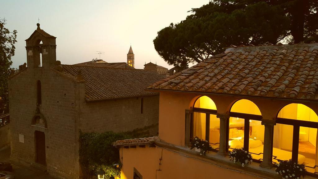 B&B A Piazza Del Gesu Viterbo Exterior photo